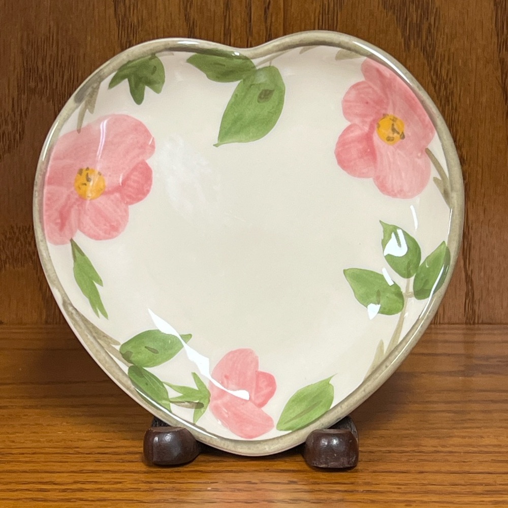 Vintage Franciscan DESERT ROSE Heart Shaped Trinket Dish Made England